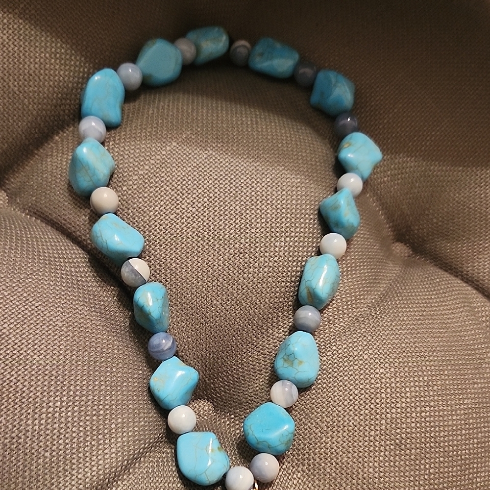 Handcrafted Turquoise Oasis Necklace - Picture 5 of 5